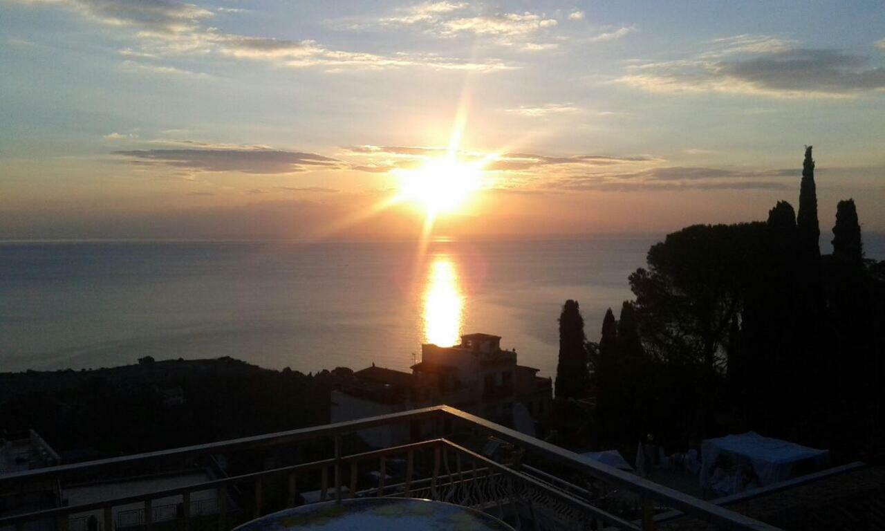 Ferienwohnung Corso Umberto Piazza Duomo Taormina Exterior foto